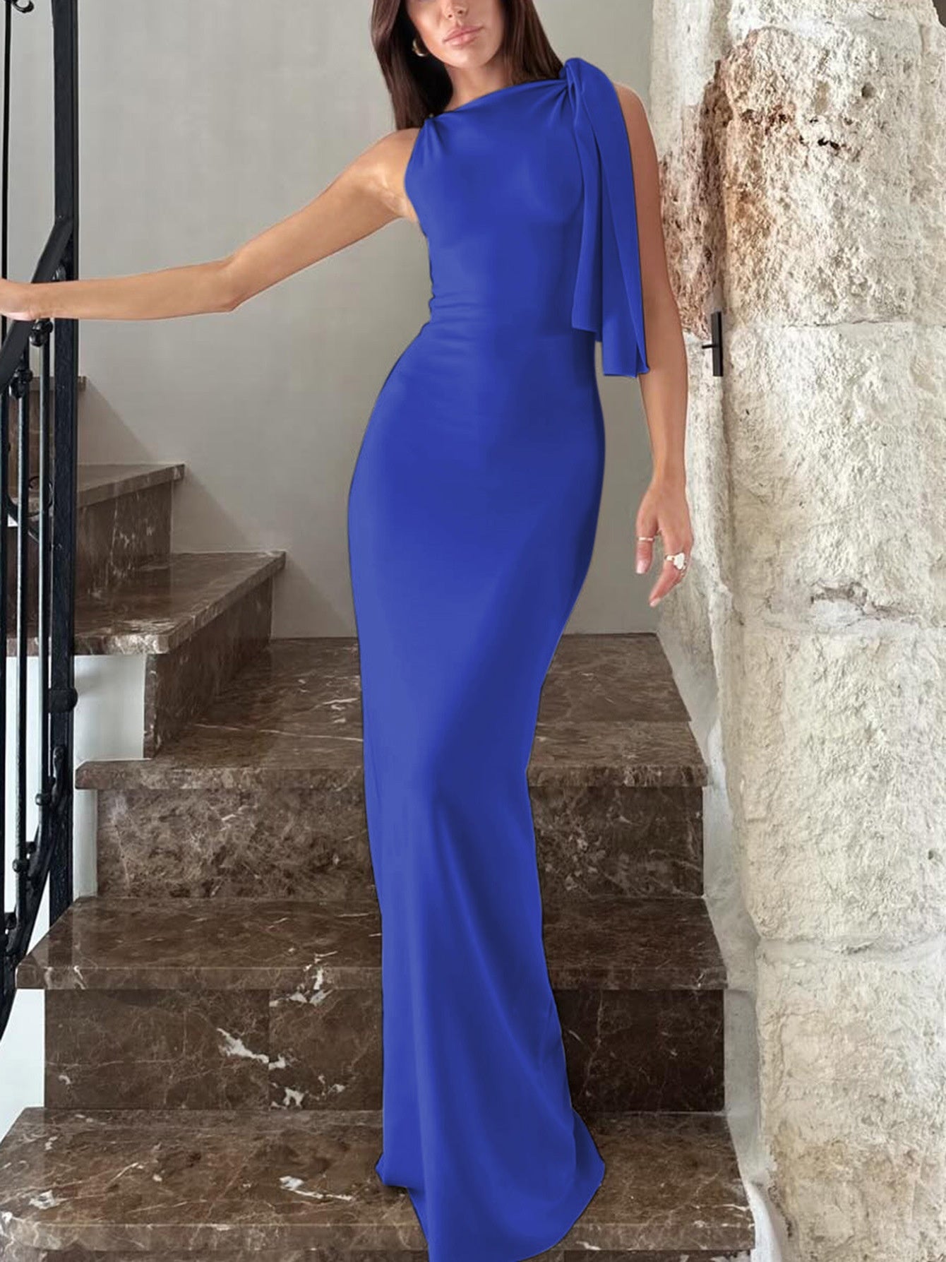 Verya | One Shoulder Maxi Jurk