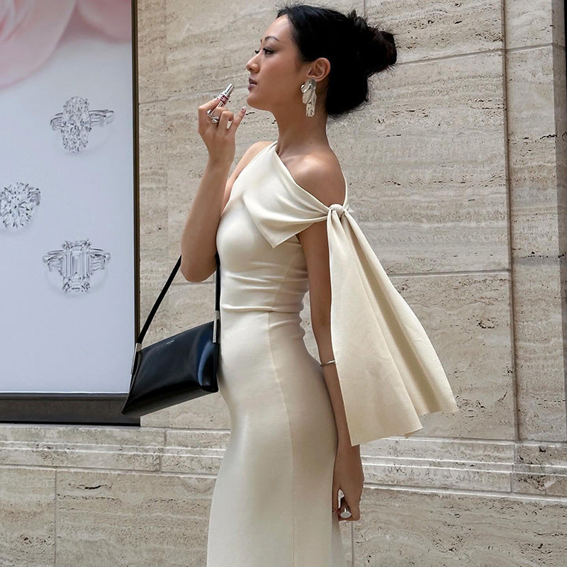 Verya | One Shoulder Maxi Jurk