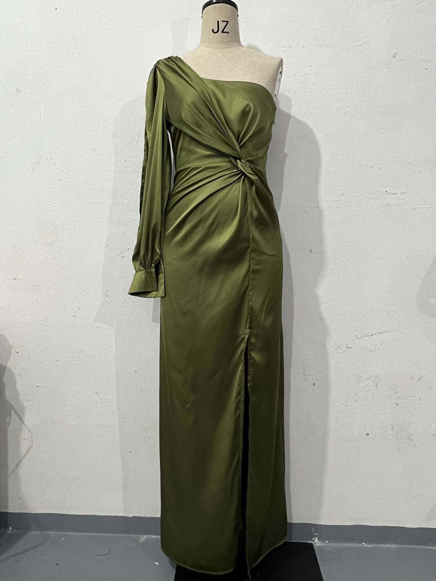 Selene | One Shoulder Gala Jurk met Split